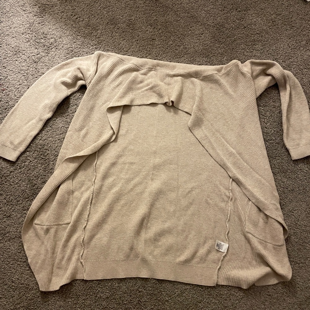 Cardigan with pockets